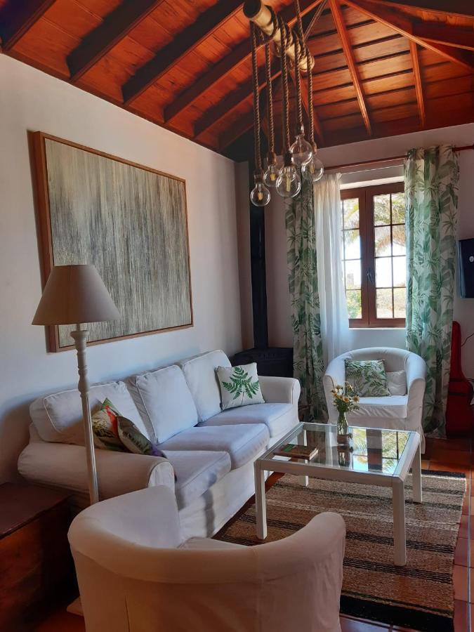 Casa Rural Los Dragos Фуэнкальенте-де-ла-Пальма Экстерьер фото