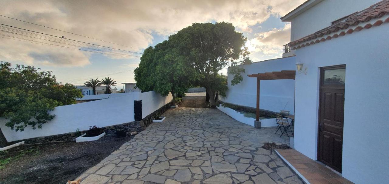 Casa Rural Los Dragos Фуэнкальенте-де-ла-Пальма Экстерьер фото